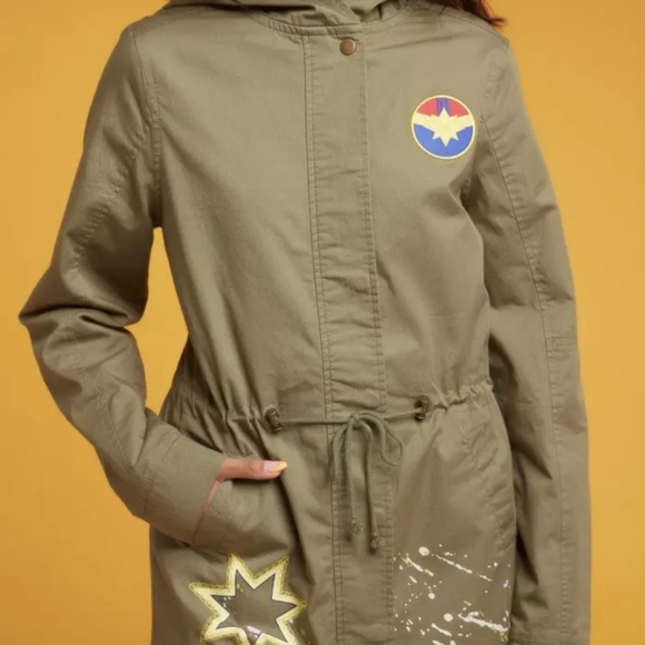 Marvel Ms. Marvel Patch Girls Anorak Jacket Sz L - Picture 1 of 4